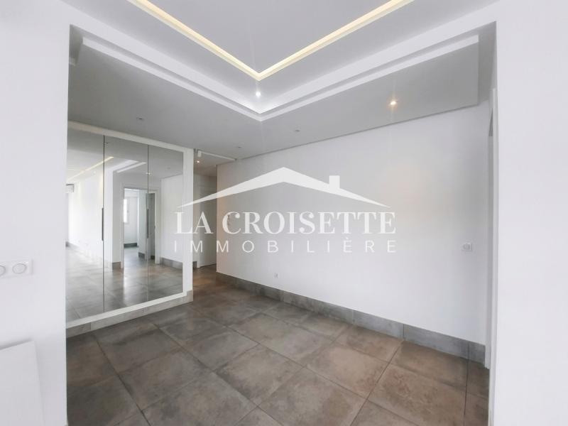 Appartement S+3 à Gammarth